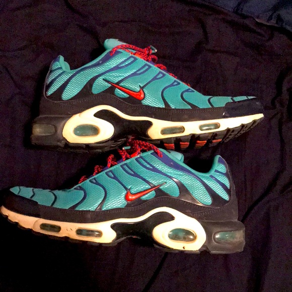 Air max plus - Picture 1 of 4